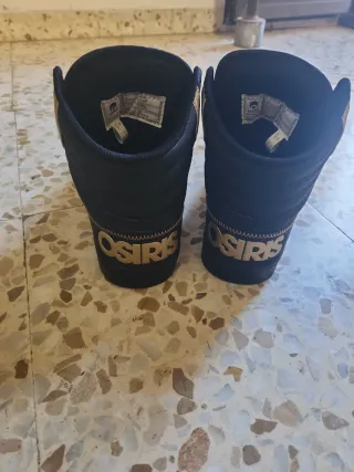 Zapatillas Osiris originales. Talla42 Negras y oro