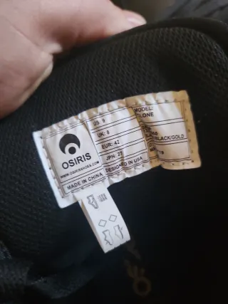 Zapatillas Osiris originales. Talla42 Negras y oro