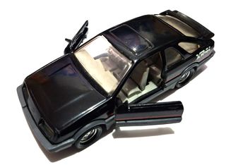 Modellino Ford Sierra XR 4i 1982 1:43