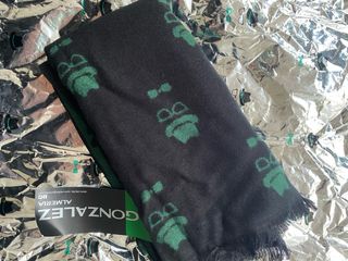 Bufanda reversible hombre estampada