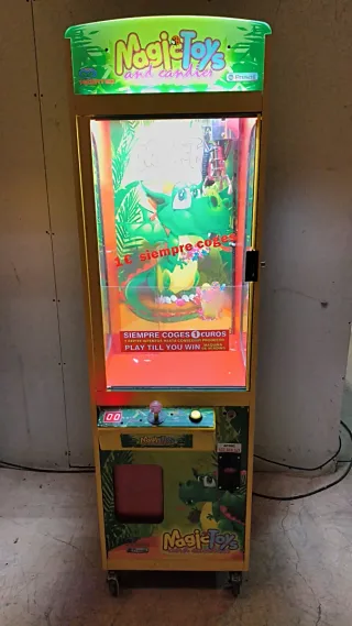 Grúa muñecos magictoys de megatec