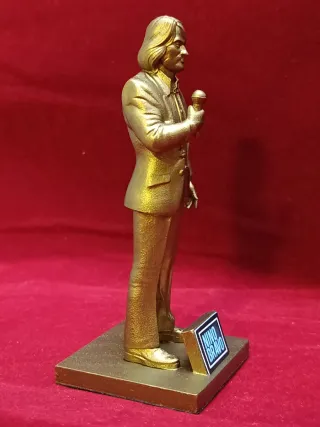 Monumento Nino Bravo