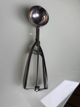 Cuchara para helado de metal