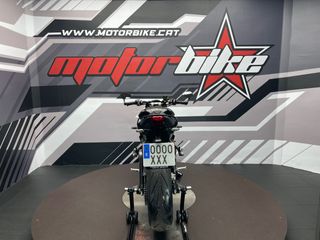 Triumph Street Triple RS Negra