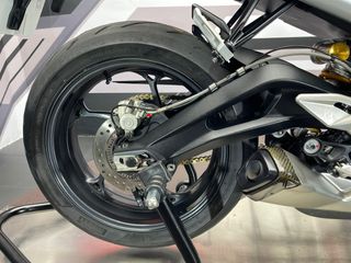 Triumph Street Triple RS Negra