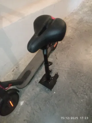 Patinete Eléctrico Xiaomi con Asiento