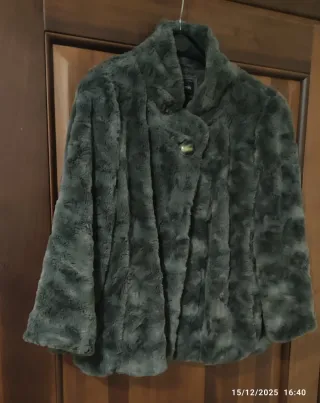 Giacca/Mantella invernale, in pelliccia ecologica