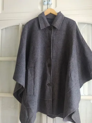 Capa Estampado Gallo Talla Única