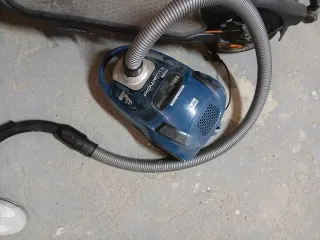 Aspirador Rowenta City Force Azul