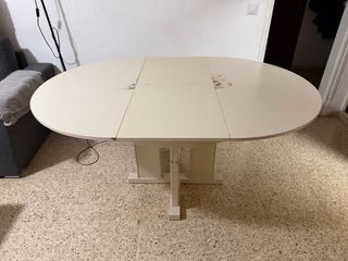Mesa de comedor extensible redonda blanca