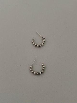 Aros pequeños plata con bolitas