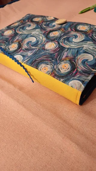 Forro libro tela Van Gogh hecho a mano