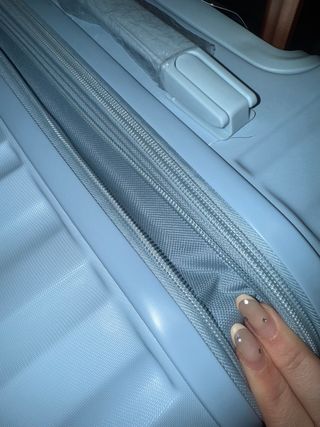 Maleta de viaje 20kg azul y dorado