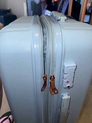 Maleta de viaje 20kg azul y dorado