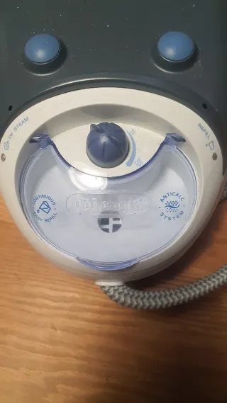 Centro stiro DeLonghi 2200W