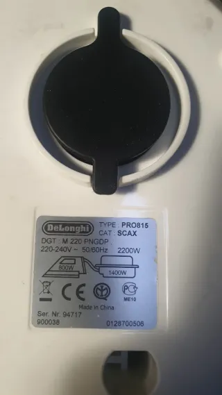 Centro stiro DeLonghi 2200W