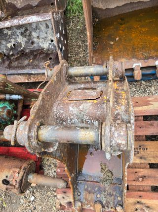 CM24 Cazo Mixta Retroexcavadora 35cm JCB