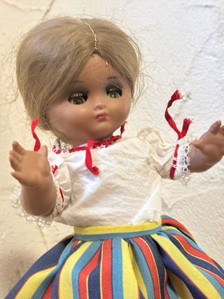 Muñeca antigua Linda Pirula