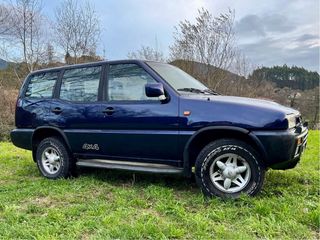 Nissan Terrano II 1995