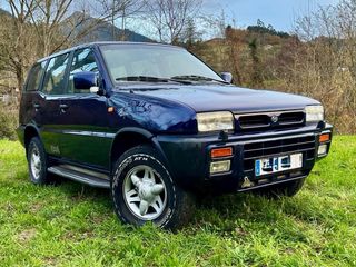 Nissan Terrano II 1995