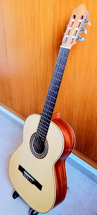 Guitarra Clásica/Flamenca Antonio Sánchez