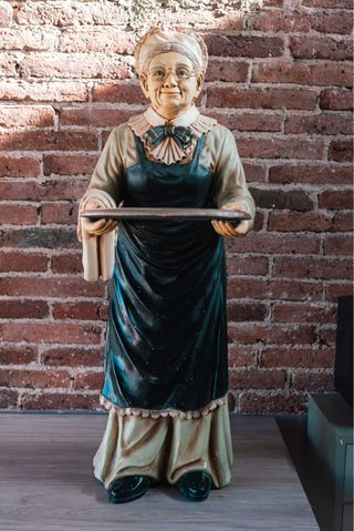 Figura Abuelita Cerámica