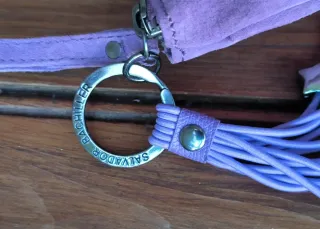 Neceser morado con corazón y estrellas