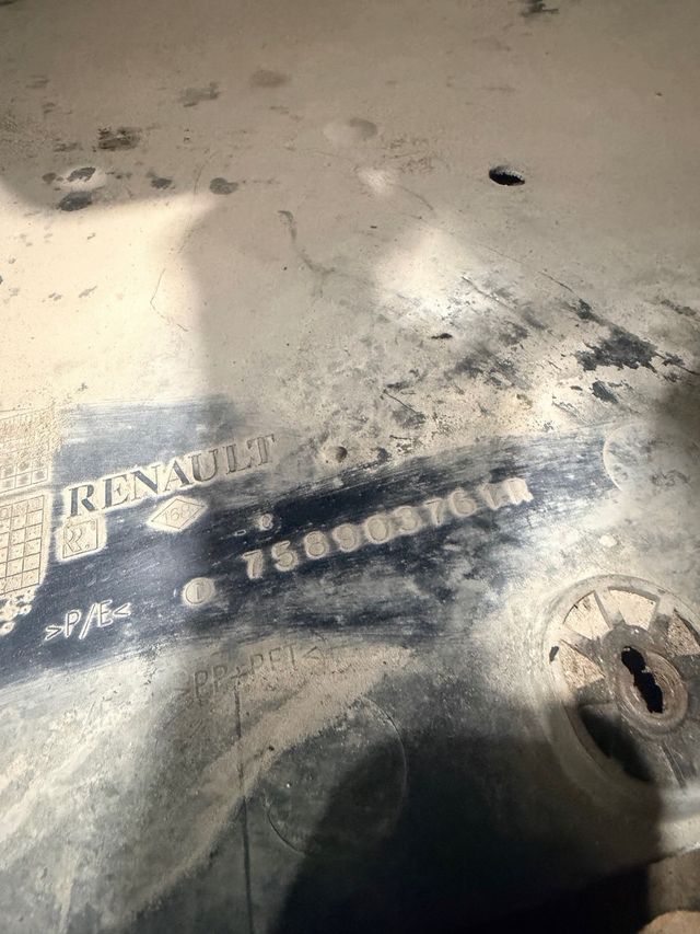 Cubre cárter Renault Master 3