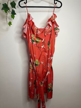 Lote Ropa Talla XS: Vestidos y Blusas