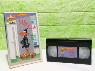 VHS  “ Daffy Duch - Cartoon Classics Vol 1 ”