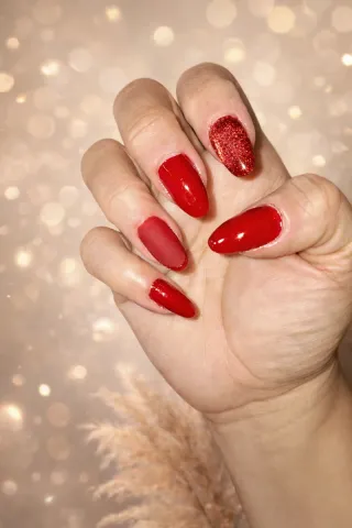 Uñas, postizas, mantenimiento, naturales.