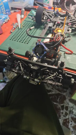 Mugen MTX5 EP200 Brushless