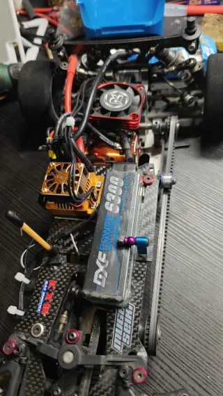 Mugen MTX5 EP200 Brushless