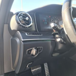 Mercedes-Benz Clase E 200 9G-TRONIC AUTOMÁTICO