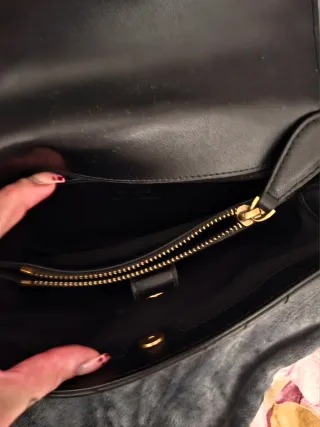 Borsa Pinko usata nera con dettagli oro