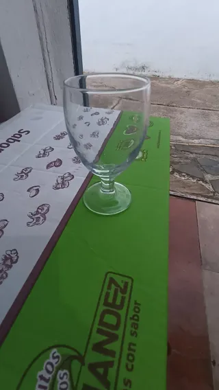 Calice di vetro per acqua o vino