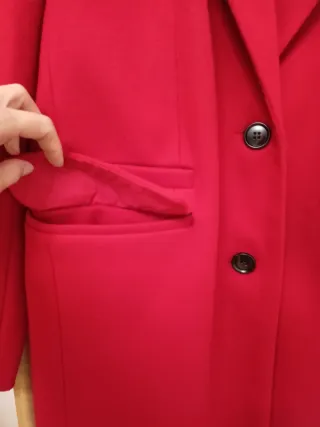 Abrigo paño rojo