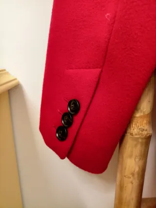 Abrigo paño rojo