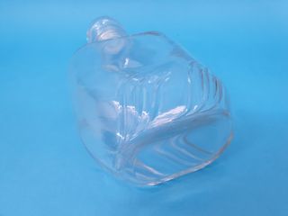 caraffa bottiglia in vetro