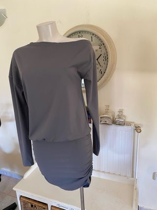Vestido gris hombros descubiertos T.36
