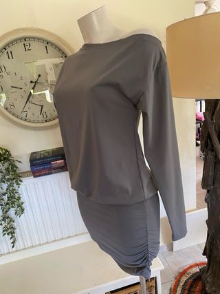 Vestido gris hombros descubiertos T.36