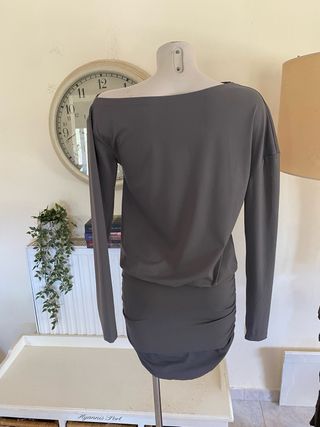 Vestido gris hombros descubiertos T.36