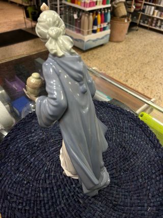 Figura NAO Lladró Oriental Porcelana