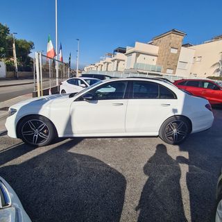 Mercedes-Benz Clase E 200 9G-TRONIC AUTOMÁTICO