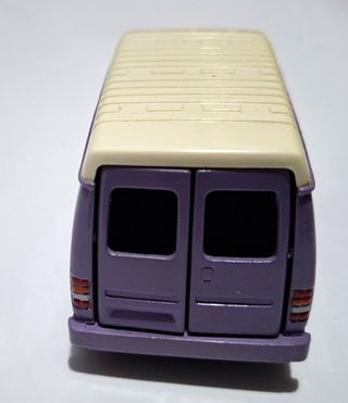 Modellino Ford Transit 1989 1:43 Milka