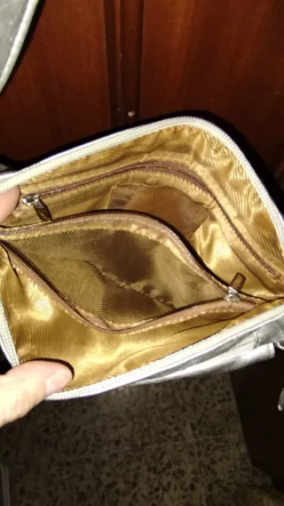 Bolso de fiesta plateado multibolsillos