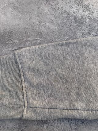 Sudadera New Balance Gris