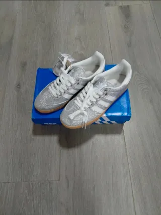 Adidas Samba