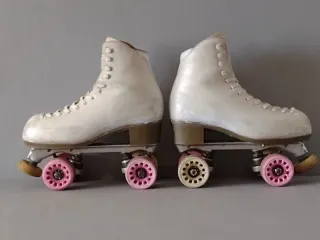 Pattini a rotelle bianchi Risport 38