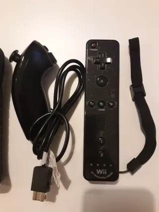 Mando Wii + Nunchuk + Funda Negra